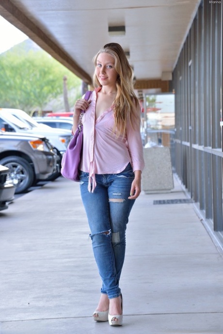 Beautiful teen drops her pants in public & runs home to spread her horny twat 15335782