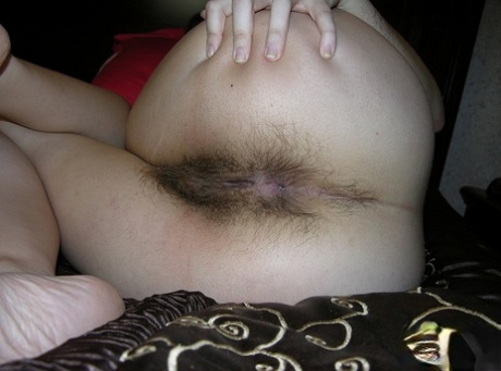 Nerdy amateur takes off her glasses and clothes while revealing her bush 59476870