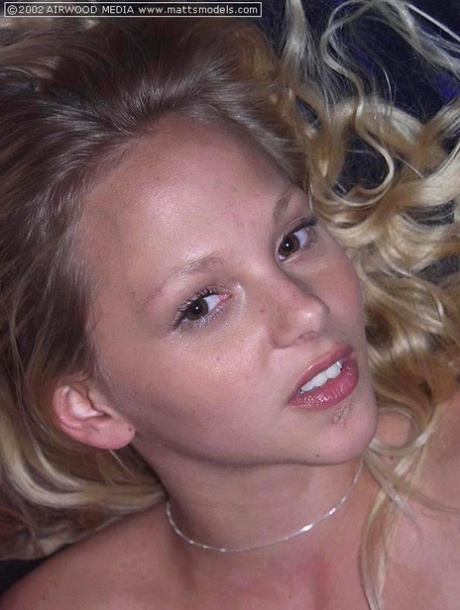 Natural blonde Ivy makes her nude debut in front of a bedroom mirror 93849491