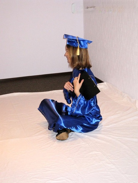 Amateur chick models by herself in cosplay wear before sex with her boyfriend 99133461
