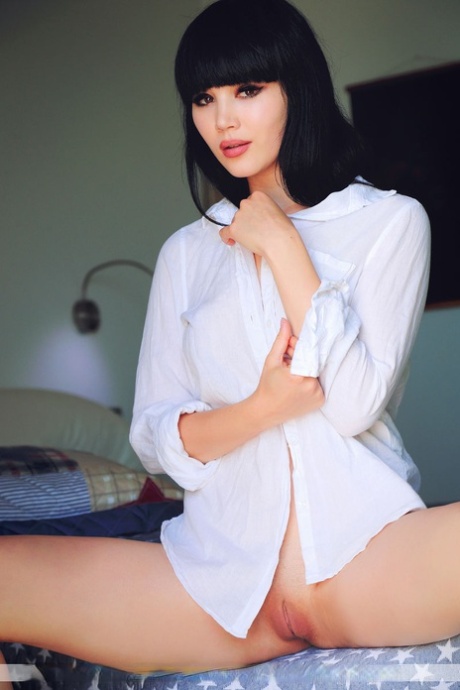 Erotic teen Malena F undressing to show her flawless young body & spread wide 42230507