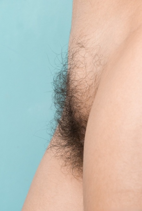 All Natural Hairy Amateur - Hairy Amateur Skinny Porn Pics & MILF Sex Photos - IdealMilf.com