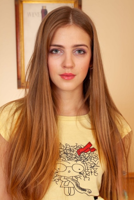 Barely legal teen Hanna A plays with her long hair before showing her ass 50518098