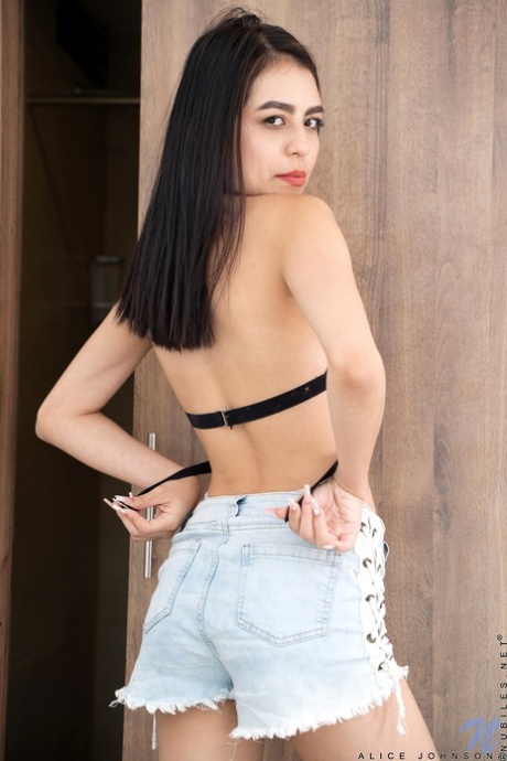 Sweet Latina teen Alice Johnson gets totally naked in a confident manner 82334090