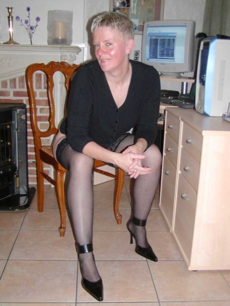 Older blonde Tiffany Pearl poses in the nude and with her clothes on too 30137222