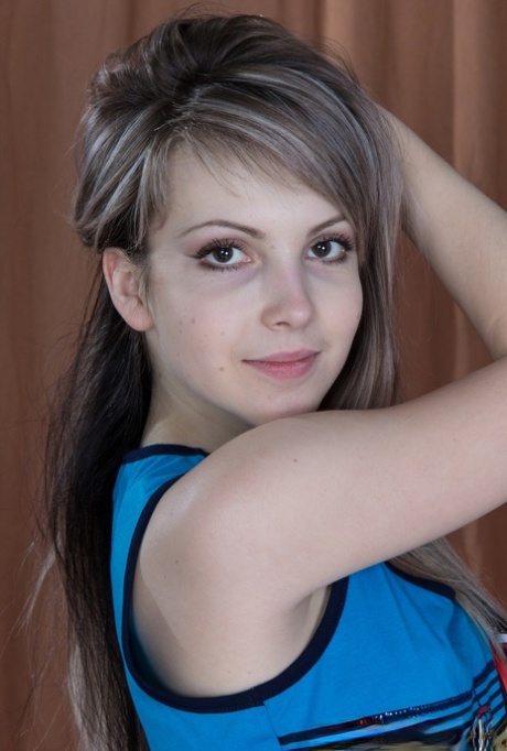 First timer Fioryna bares her small tits before vaunting her natural pussy 24797637