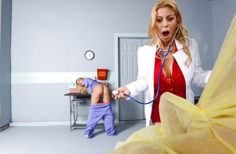 Blonde nurse and doctor duo licking cock and ass before sharing cumshot 32995707