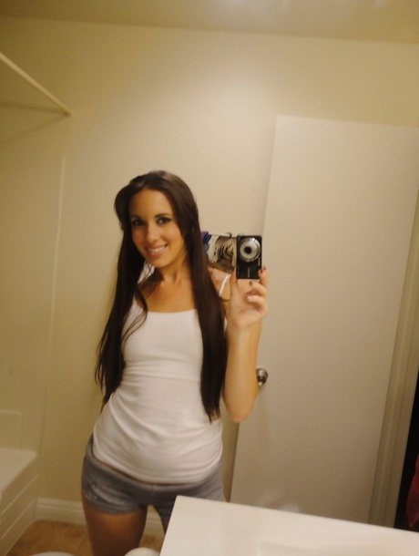 Slim brunette Bailey Bam amazing nude scenes on her private cam 68928030